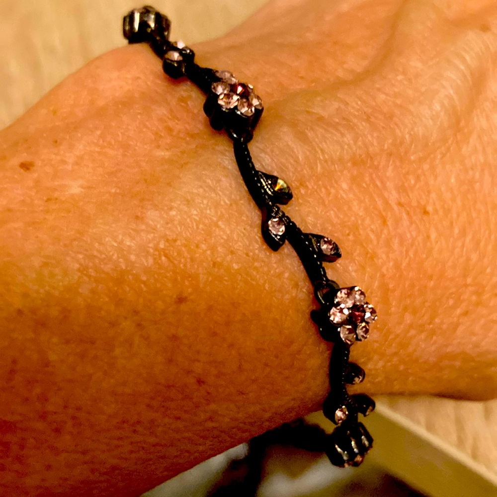 Vintage flowered crystal bracelet